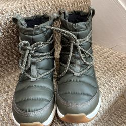 The North Face  Snow Boots - Women's Size 6.5