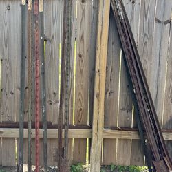 Fence tee post -  2 different sizes. 6’ height and 6.5’ height