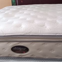 King Size Mattress No Delivery (Colchón King Size)
