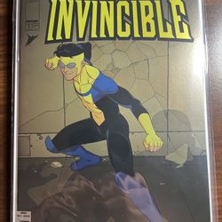 Invincible Foil Reprint Image Comics / Comic Books
