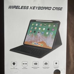 Wireless iPad Case with Keyboard & Pencil Holder