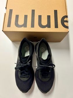 Excellent black Lululemon Chargefeel Workout Low shoes women's US size 8.