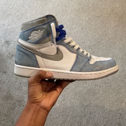 Jordan 1 Hyper Royal Size 9.5 Used