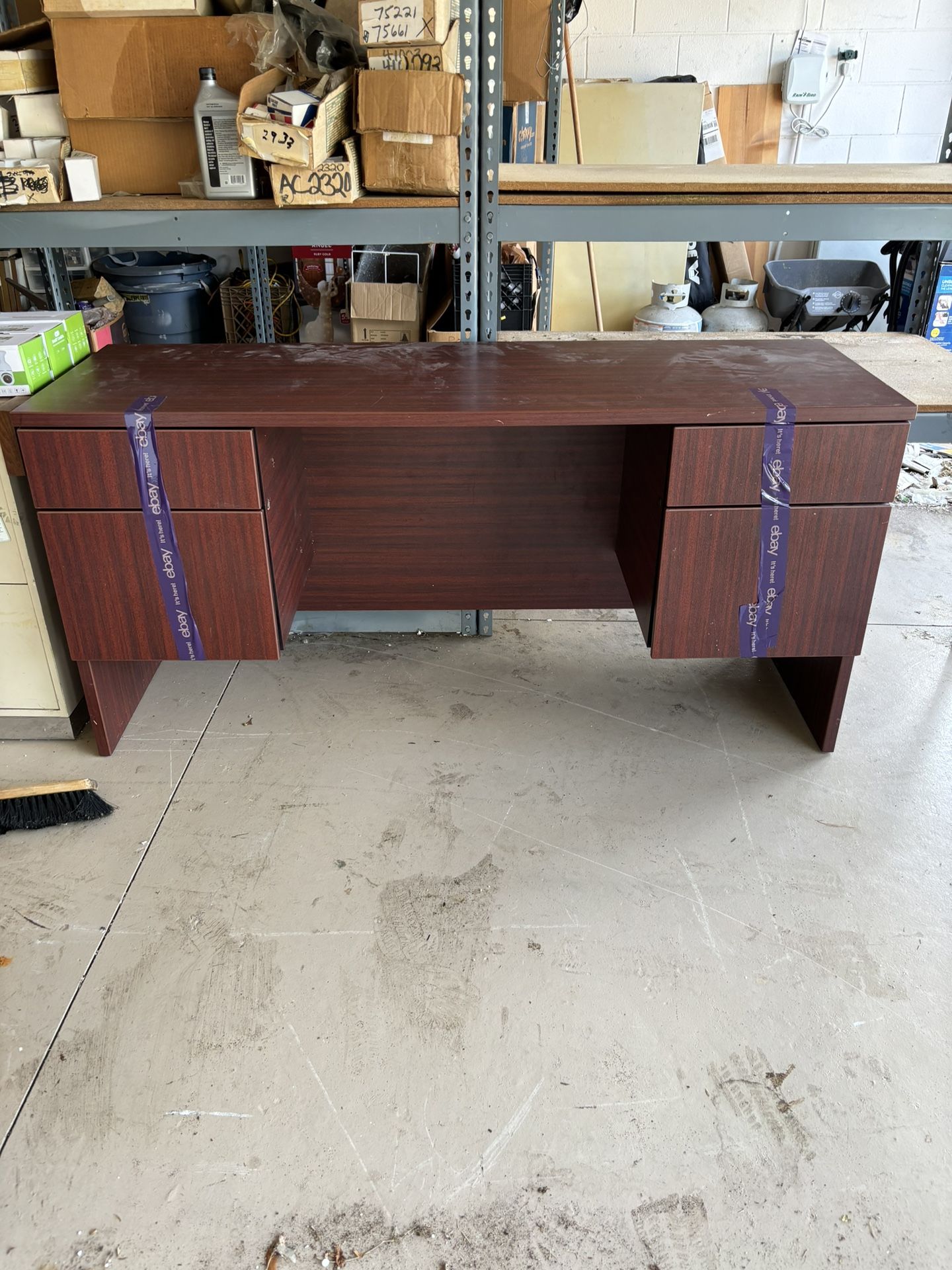 Desk 4 Draw