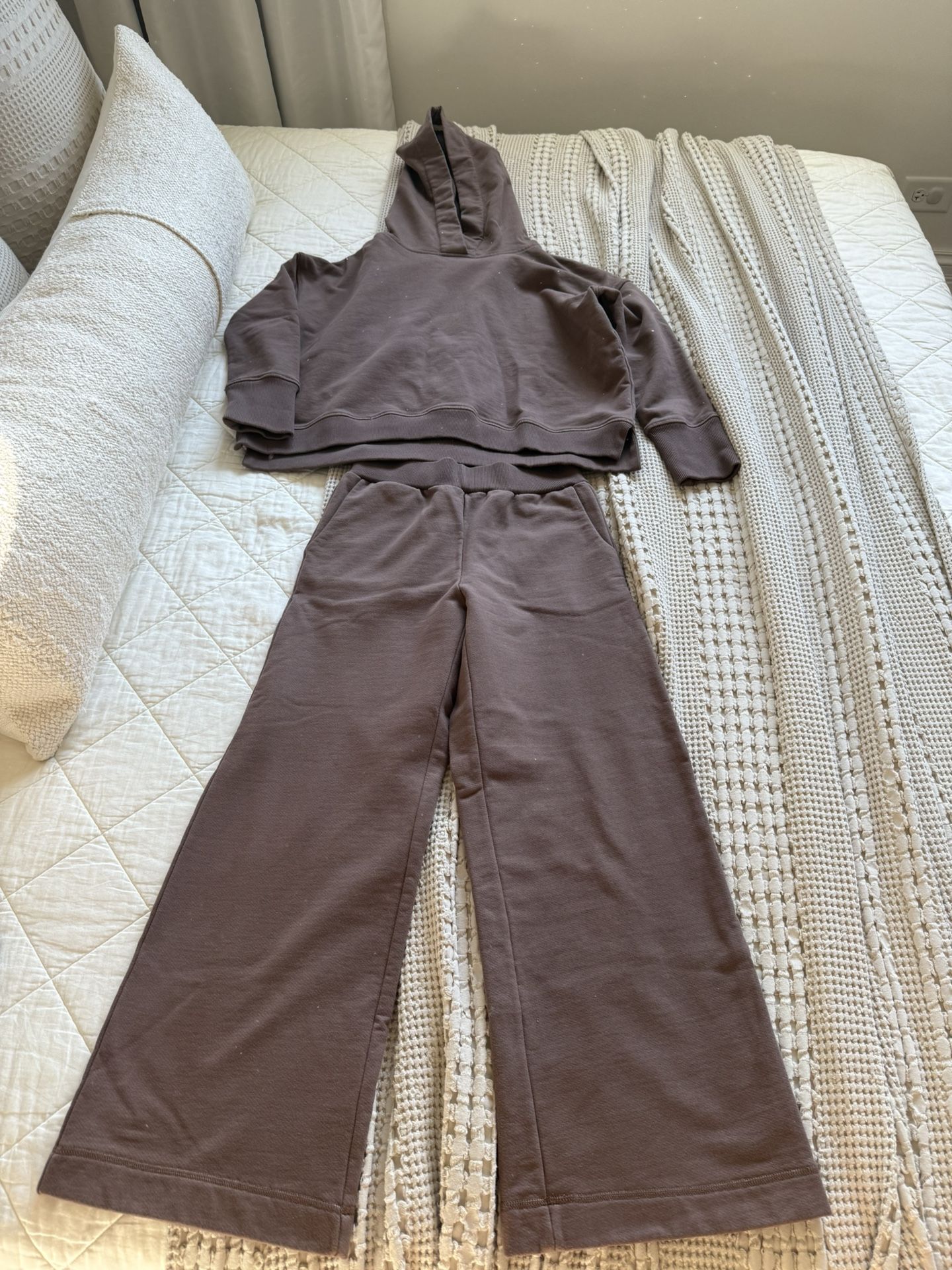 set hoodie and pants 