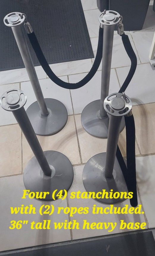 Stanchions (4) with (2) ropes