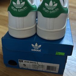 Adidas Stan Smith Green Back Big Kid Size 5