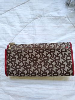New..DKNY WALLET
