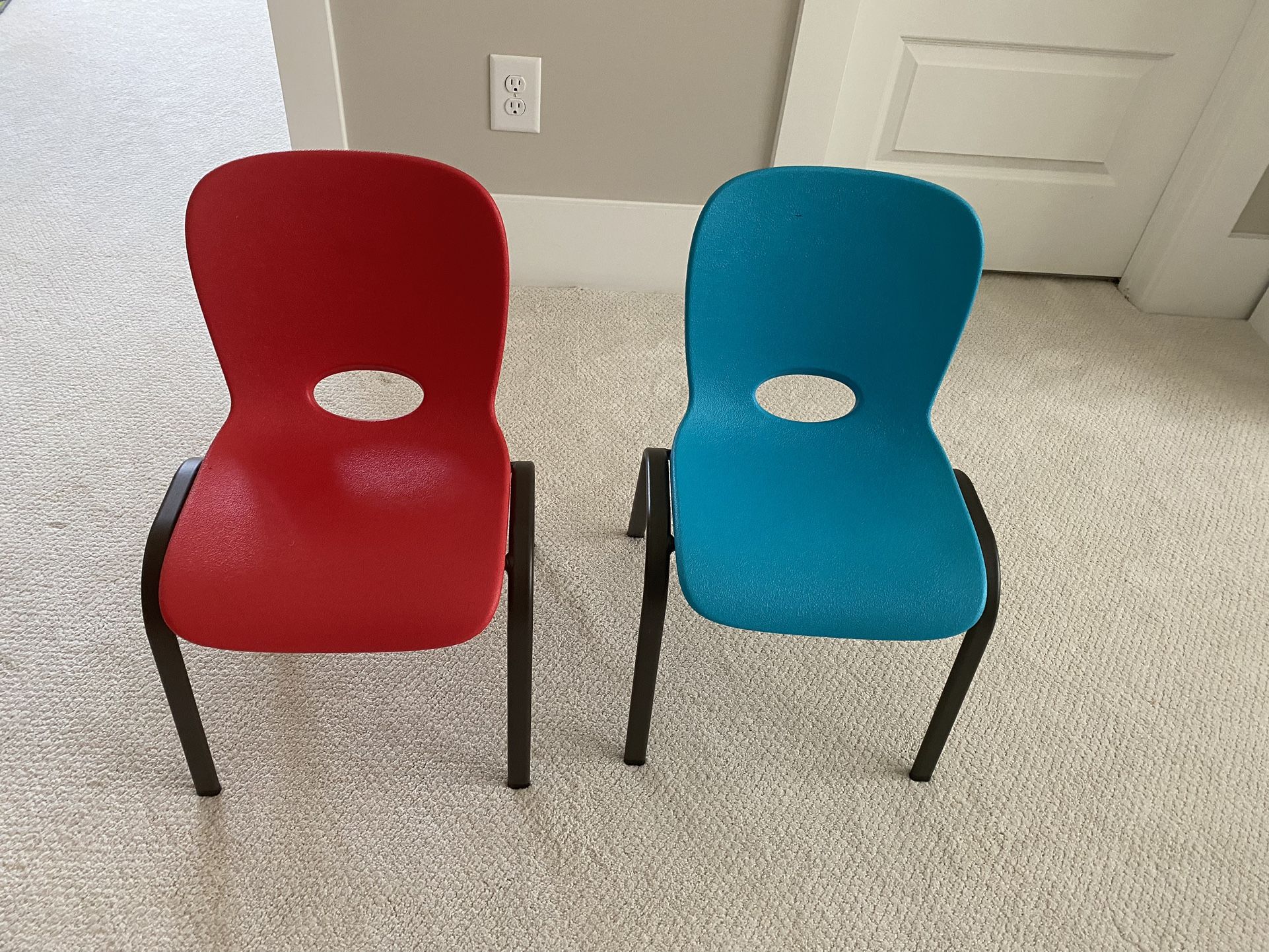 Kids Chair - Sturdy , Like New