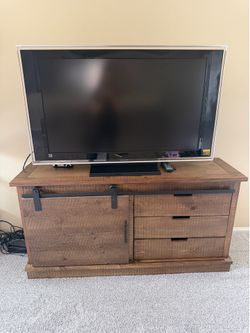 TV Stand and TV