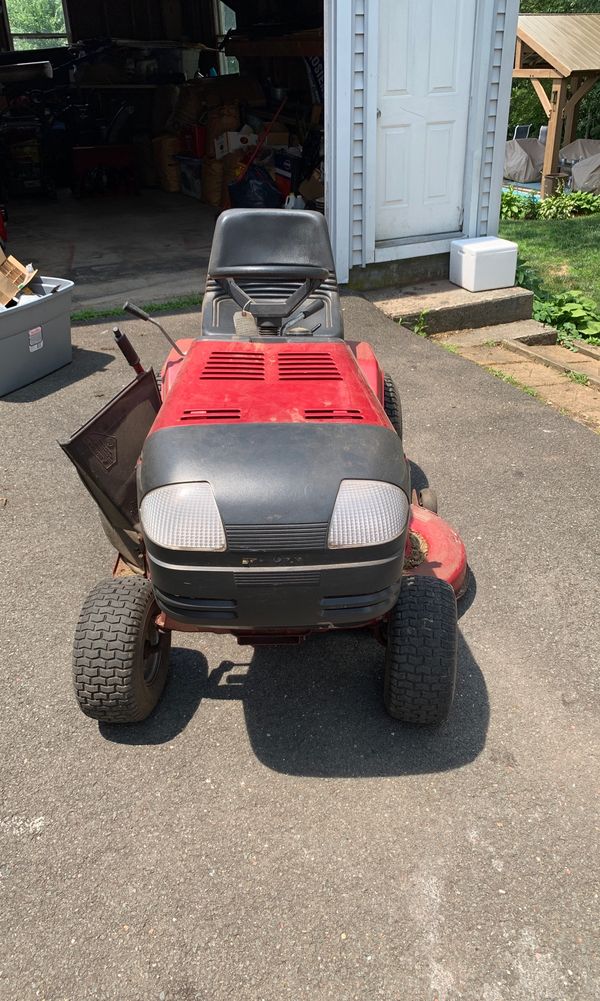 Murray 14.5HP 42inch deck riding lawn mower for Sale in Meriden, CT