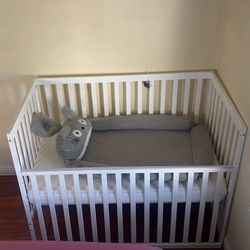 Dream On Me Synergy White 5-in-1 Convertible Crib