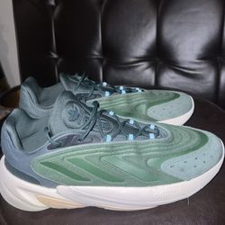 Adidas OZELIA 'SHADOW GREEN OXIDE' size 10