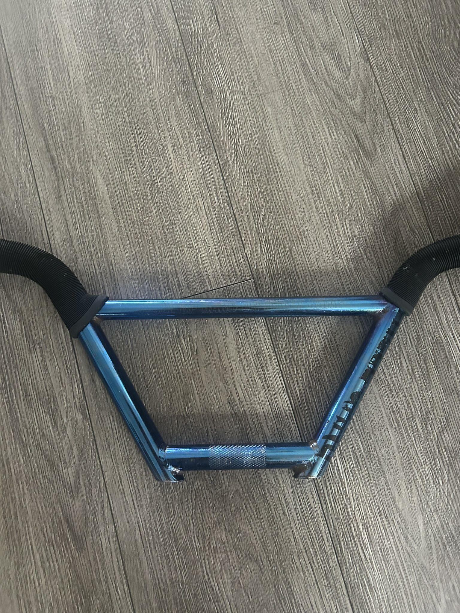 blue 2wg bars 