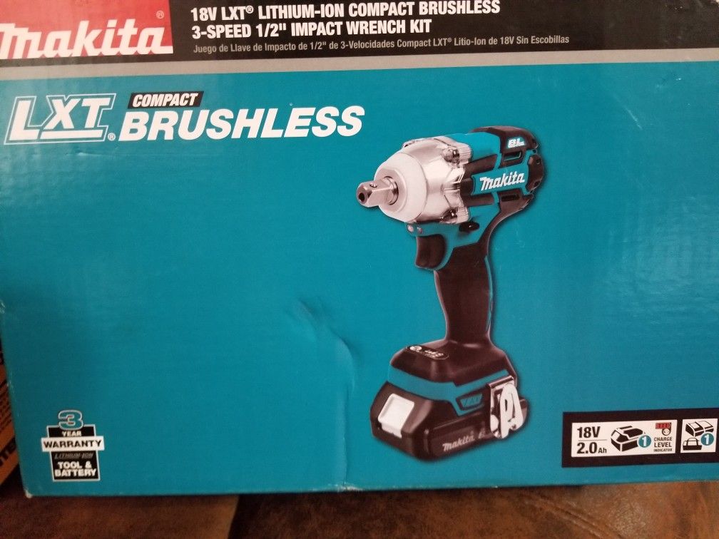 Drill makita