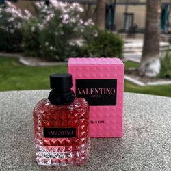 Valentino Women Perfume 
