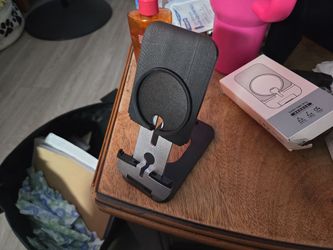 Magnetic Desktop Phone Stand