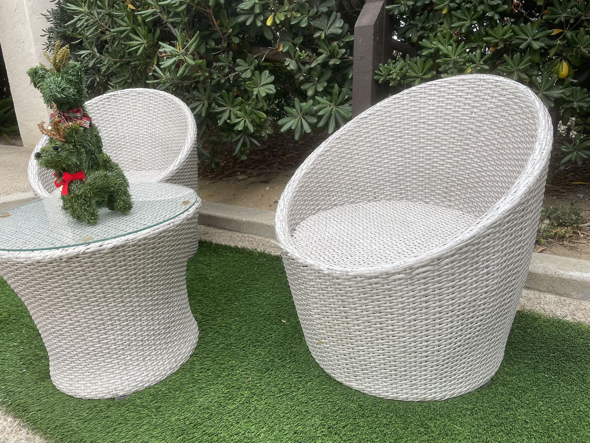 Wicker Orbit Outdoor Set