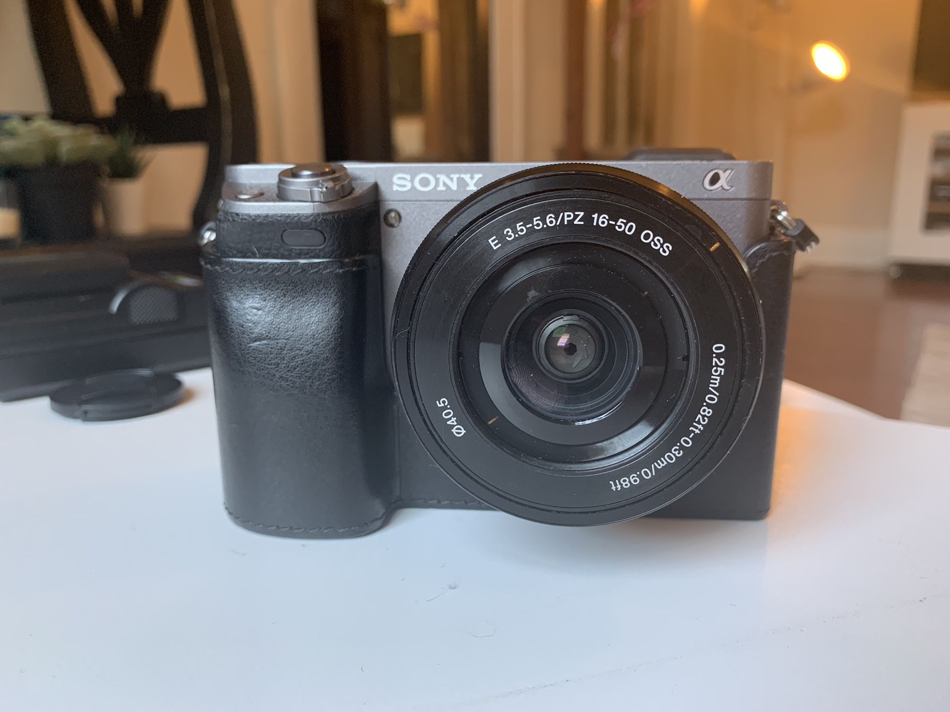SONY A6000 Mint Condition