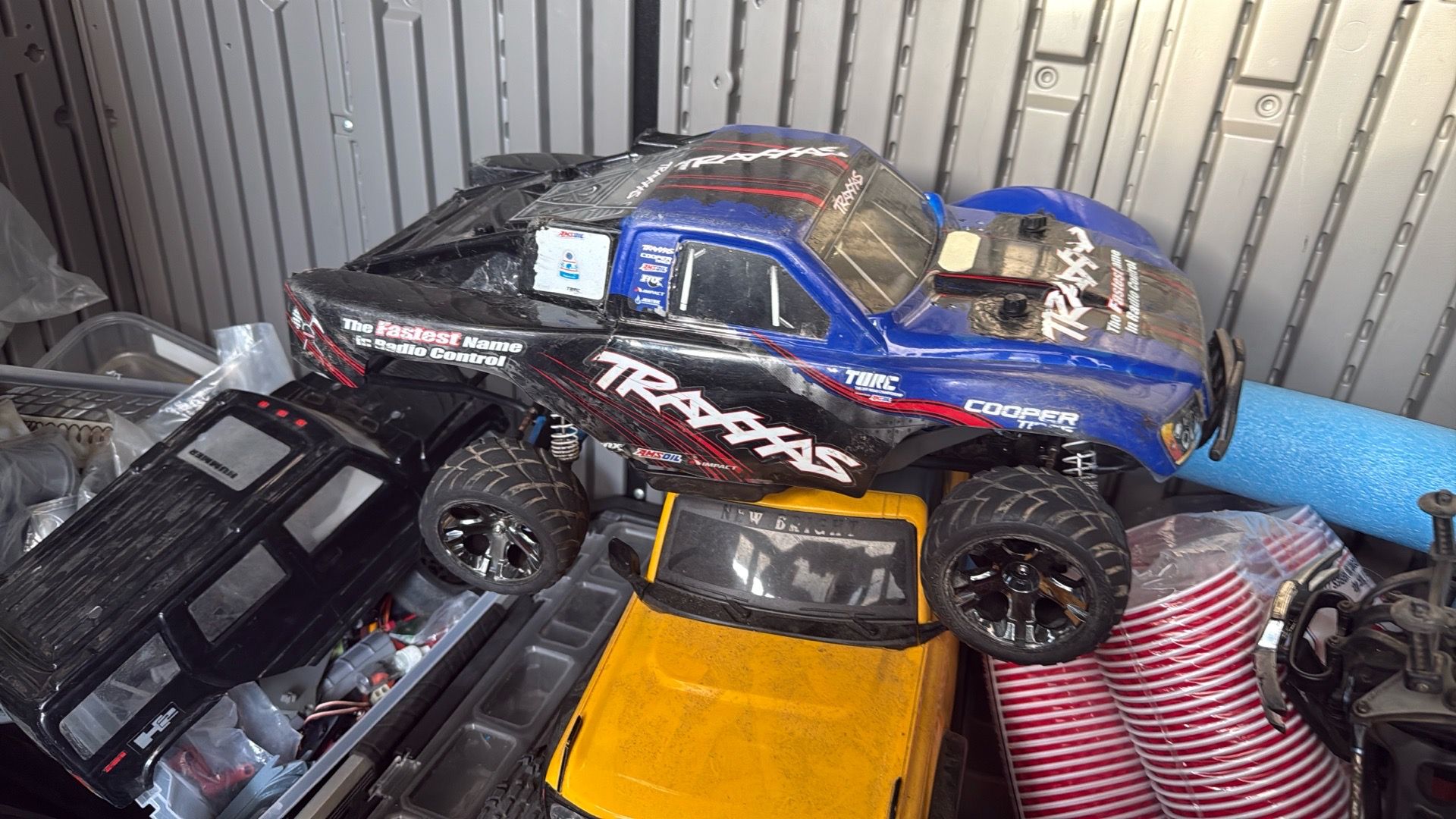 Traxxas slash 4x4 brushless