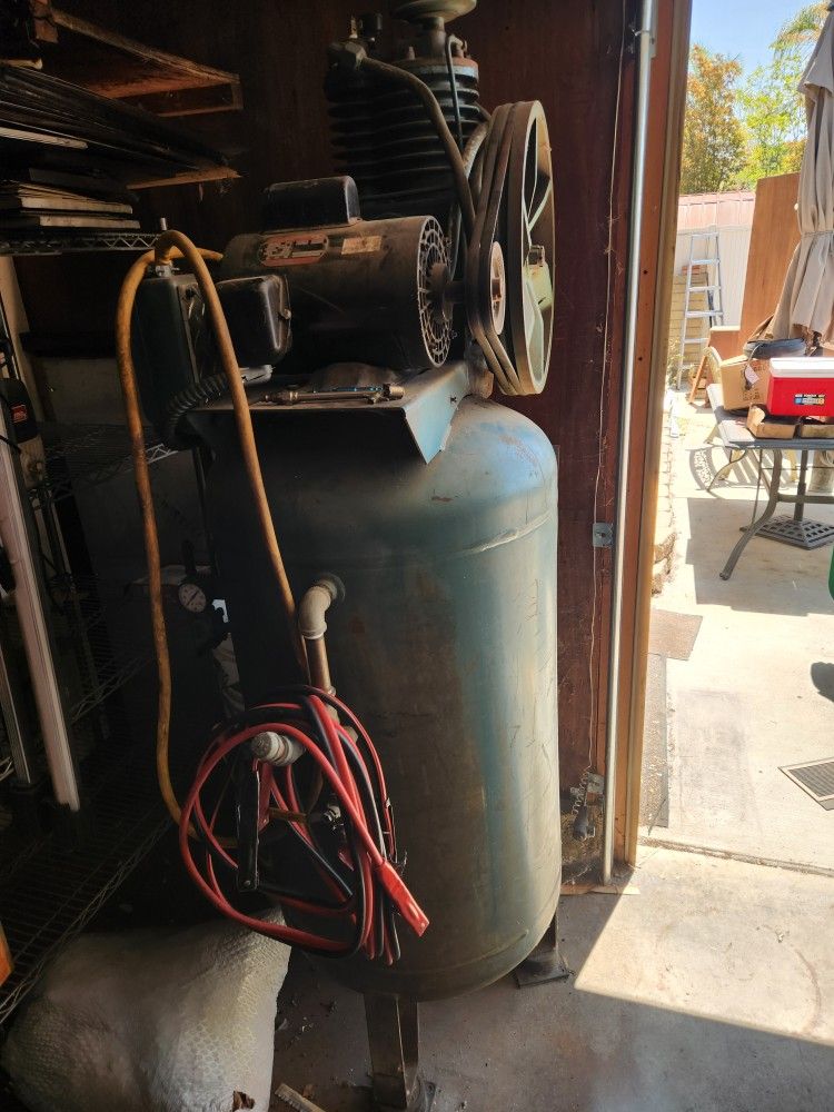 65 Gal Air Compressor