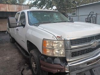 2010 Chevy 2500 Motor 6.0 transmission 6L90  Parts Only $25