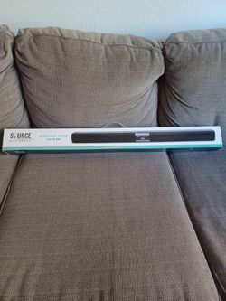 Source sound bar