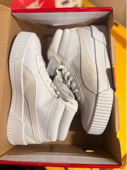 Kids pumas shoes