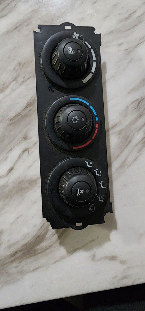 Paccar/ Kenworth F21-1013-21-000 OEM Heater & AC Temperature Control Assembly