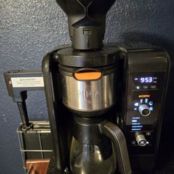 Ninja Hot & Cold Coffee & Tea Maker