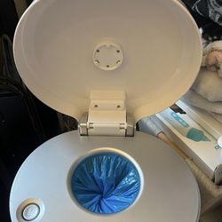 Munchkin Diaper Pail