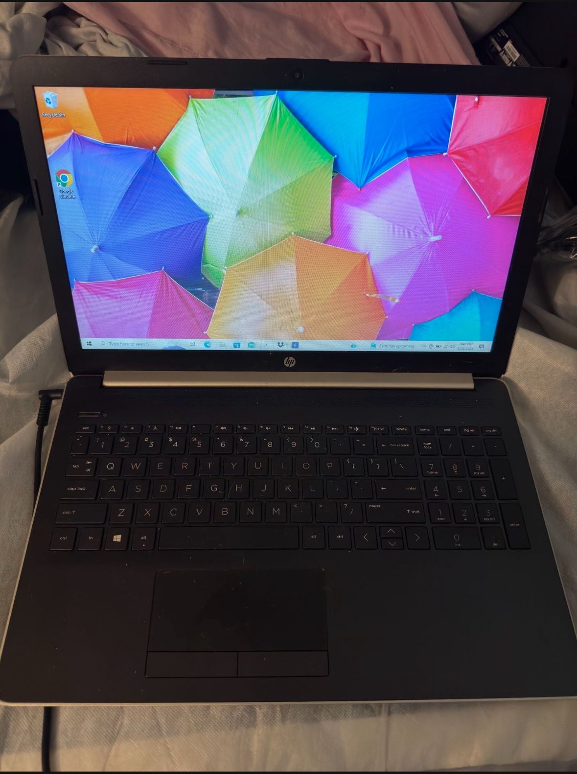 Nice HP Laptop 15.6 Screen AMD A9-9495 Processor