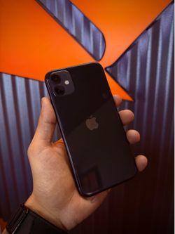 iPhone 11 - 64GB Unlocked ✅✅