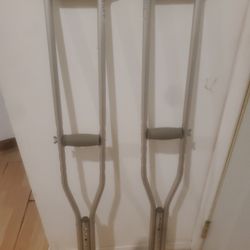 Crutches 
