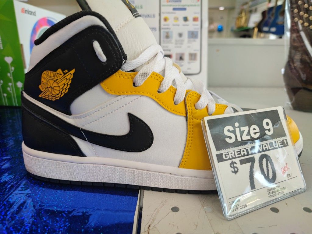 Jordan Mid 1 Retro Yellow Ochre