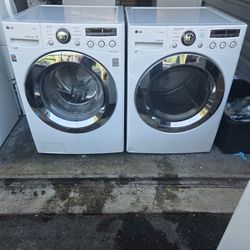 LG Washer and dryer electric running great
