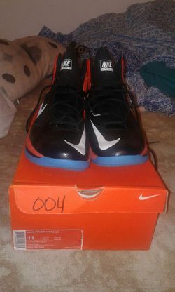 NIKE PRIME HYPE DF ONLY WORN ONCE TALK TO ME NICE!!!!!!!