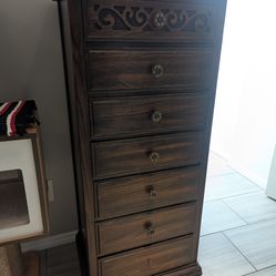Permacraft dresser