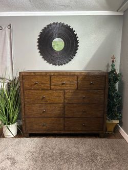 9 Drawer Dresser