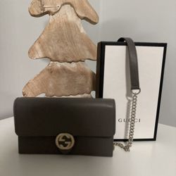 Authentic GUCCI wallet Chain Crossbody Bag