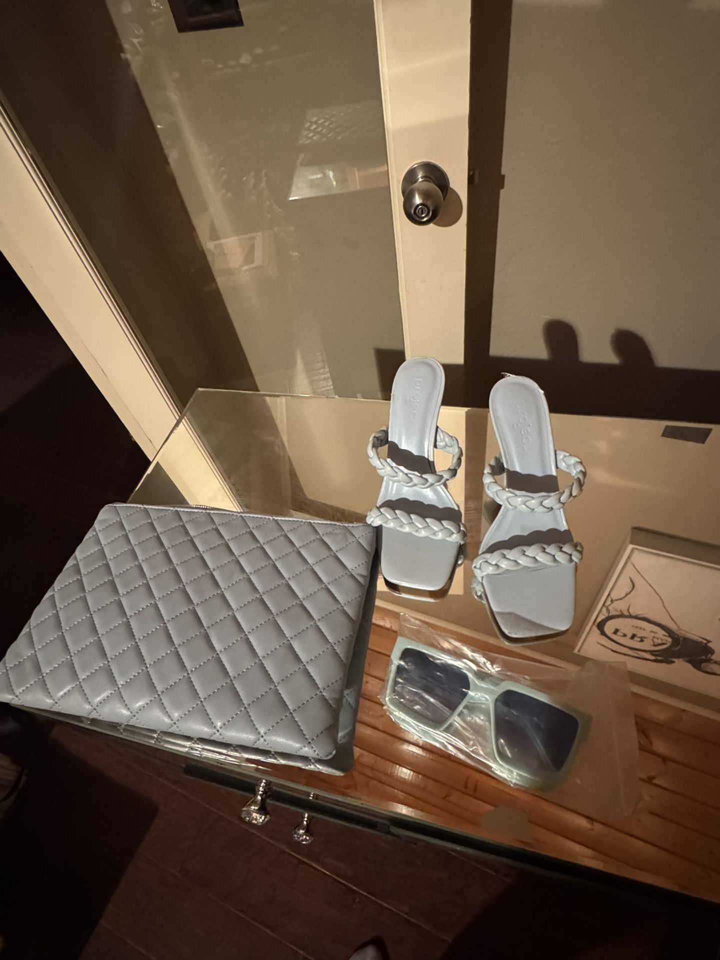 Woman's Heels Purse Glasses 