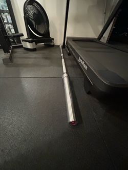 Squat bar
