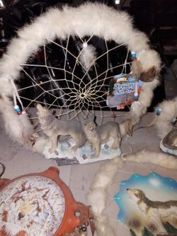 Wolf Figures