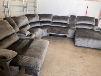 Brand New Ashley Furniture Reclining Sectional Retails At Over $2,400 