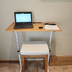🧑‍💻 Adjustable Standing Desk – Compact & Clean 🧑‍💻