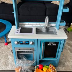 Little Tikes Fresh Prep Kitchen