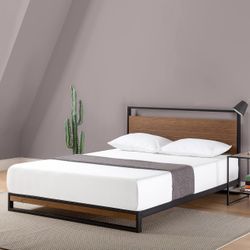 Queen 37 Inch Metal and Wood Platform Bed Frame / Solid Wood & Steel