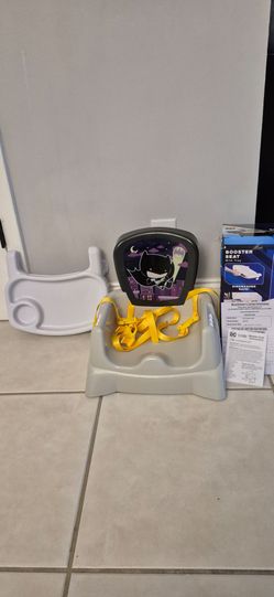 Infant. Booster seat with tray
