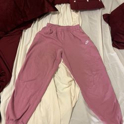 Women’s Nike Joggers XXL