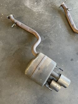 2015 Lexus RCF Exhaust muffler